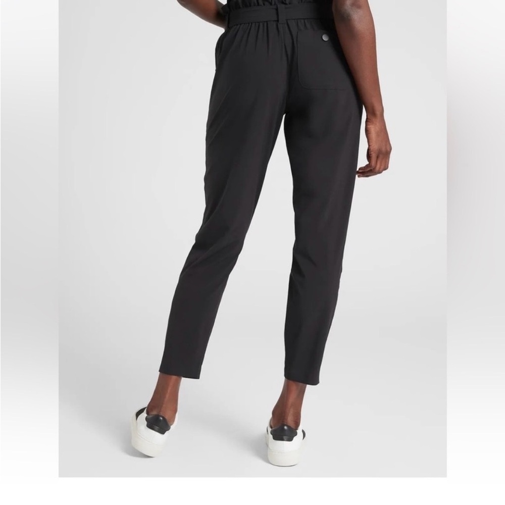 Athleta Black Paperbag Waist Cargo Jogger Pants 
SKYLINE PANT 11 - Picture 2 of 6